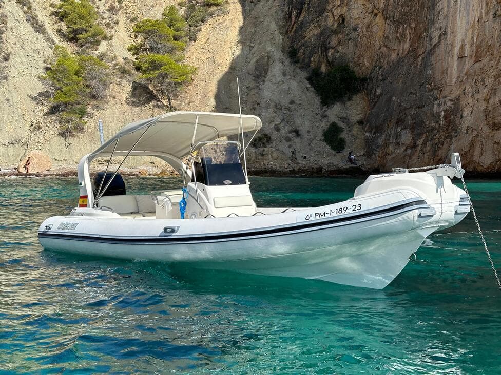 Jolie – Blackfin 25 Elegance